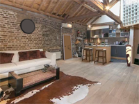 Hipster Warehouse Escape
